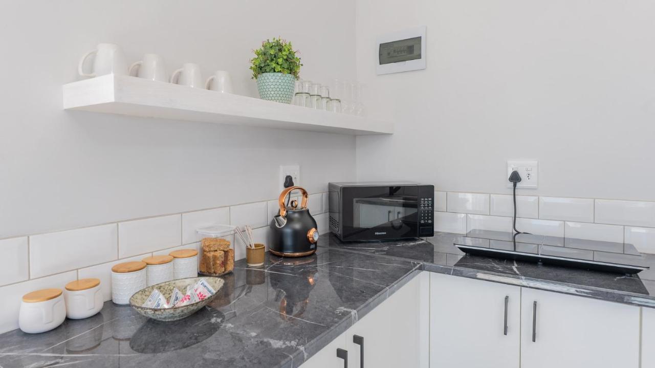34.4 Degrees South Studio Apartment Agulhas Exterior photo