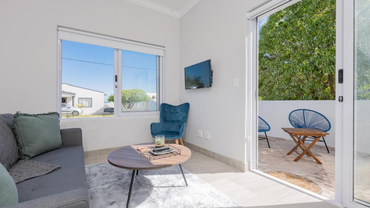 34.4 Degrees South Studio Apartment Agulhas Exterior photo